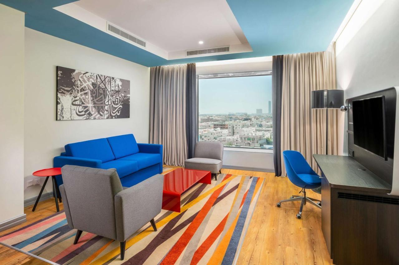 Park Inn By Radisson Jeddah Madinah Road מראה חיצוני תמונה